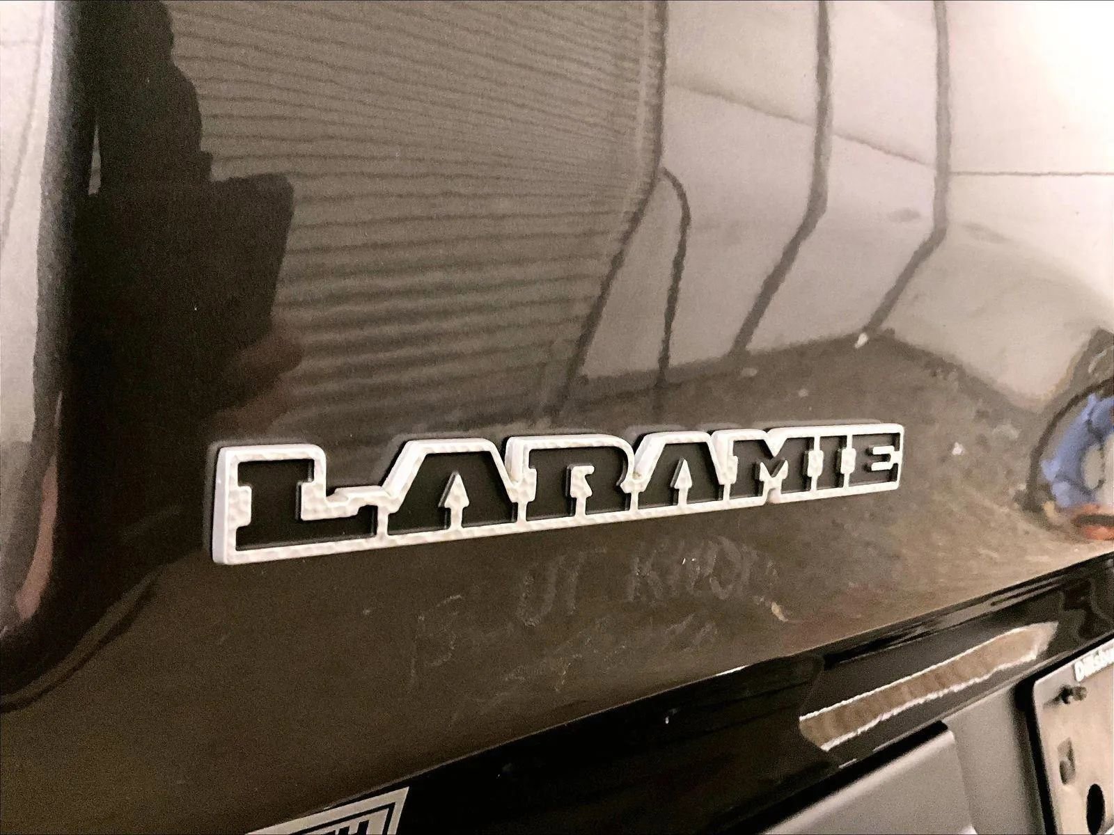 Used 2019 RAM 1500 Laramie image 13