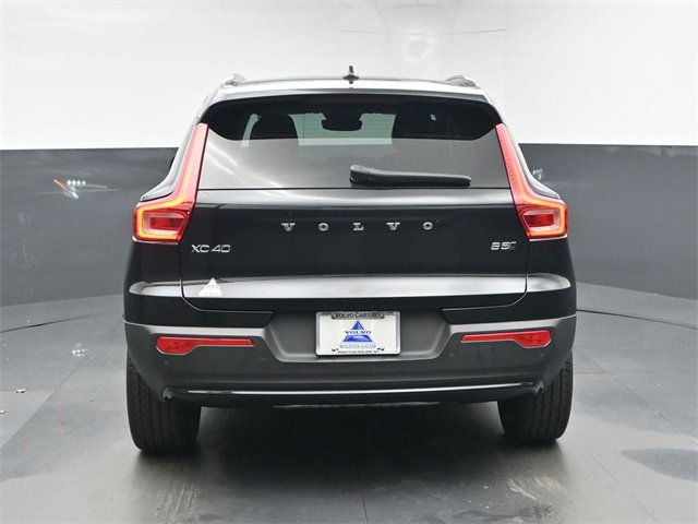 Used 2024 Volvo XC40 B5 Plus w/ Climate Package image 7