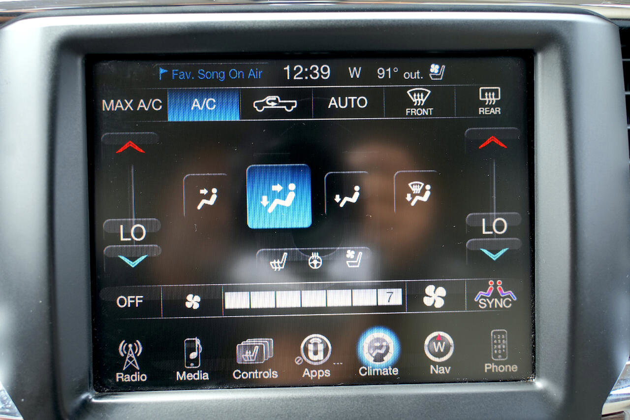 Used 2014 RAM 1500 Laramie w/ Convenience Group image 38