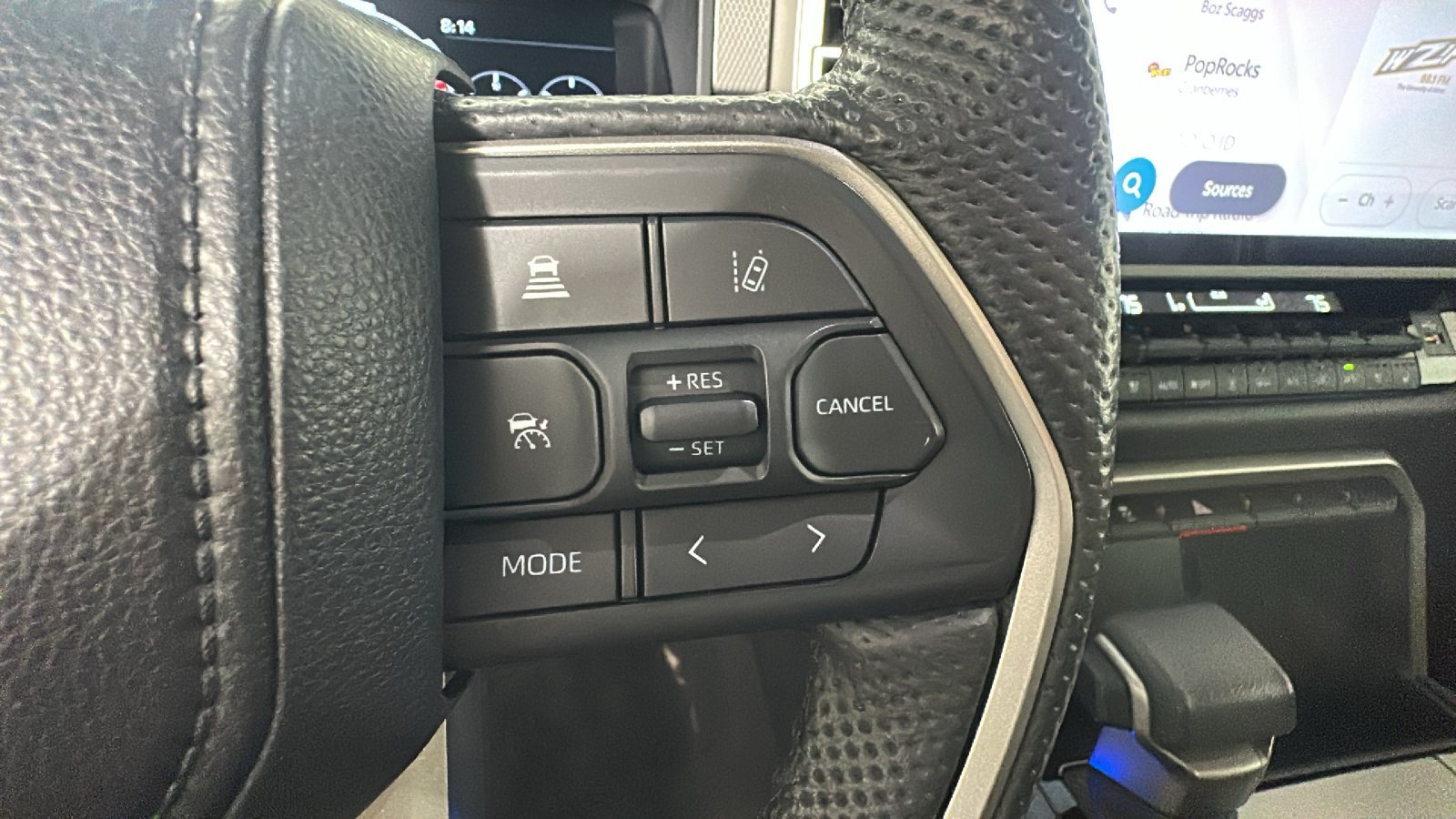 Used 2025 Toyota Sequoia Limited w/ Tow Technology Package AWD/4WD image 21