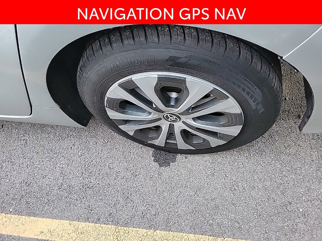 Used 2021 Toyota Prius Prime XLE FWD image 5