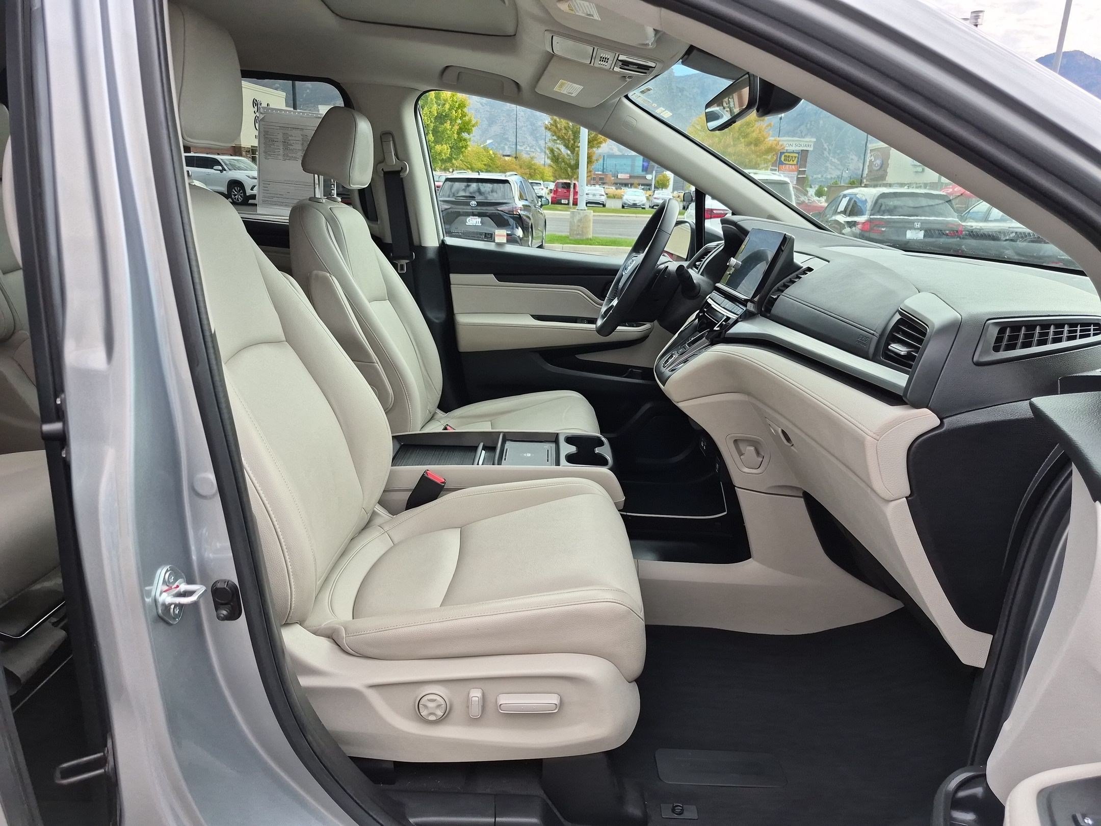 Used 2025 Honda Odyssey EX-L image 34
