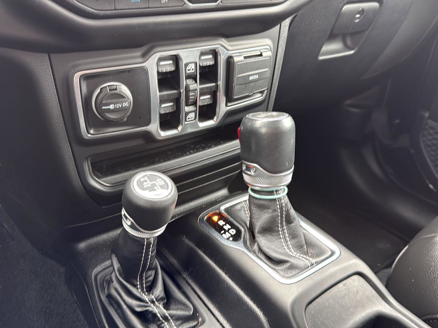 Used 2021 Jeep Wrangler Unlimited Sahara w/ Cold Weather Group image 17