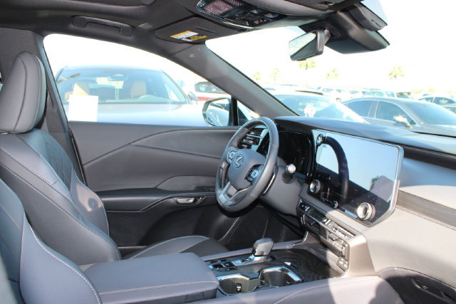 Certified 2025 Lexus RX 350 Premium w/ Convenience Package FWD image 5