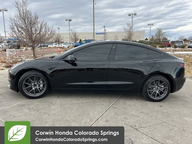 Used 2023 Tesla Model 3 Standard Range image 4