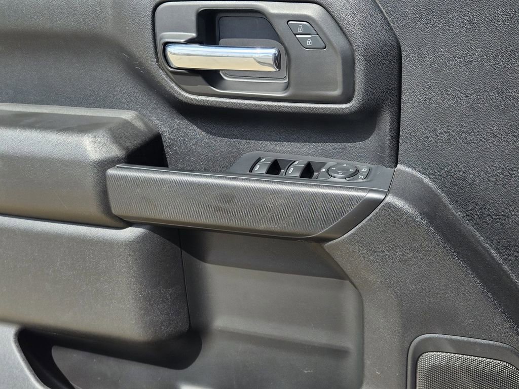 Used 2022 Chevrolet Silverado 2500 Custom w/ Custom Convenience Package image 28