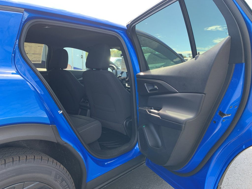 New 2026 Chevrolet Equinox EV LT image 24