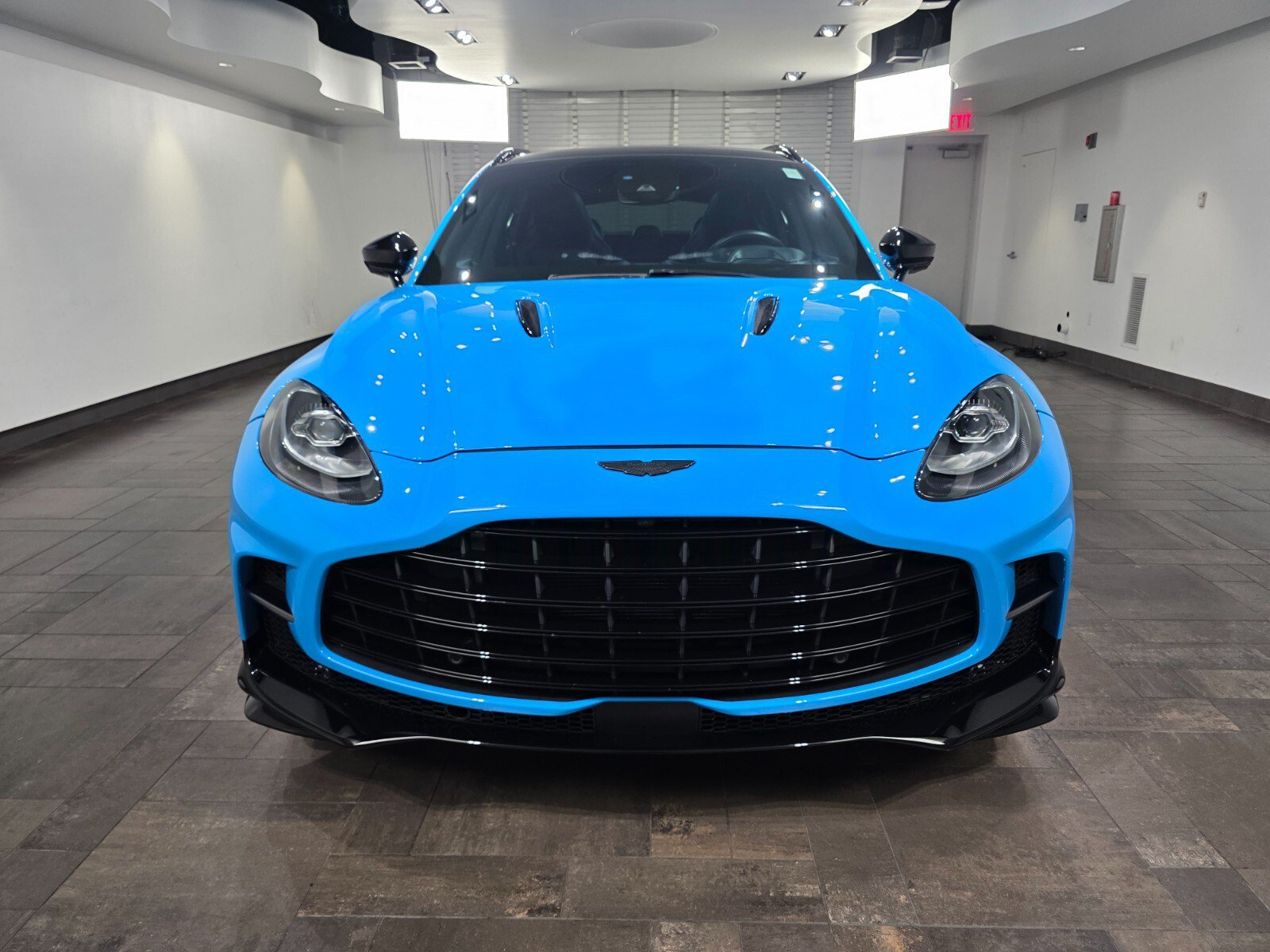 Used 2023 Aston Martin DBX 707 AWD/4WD image 7