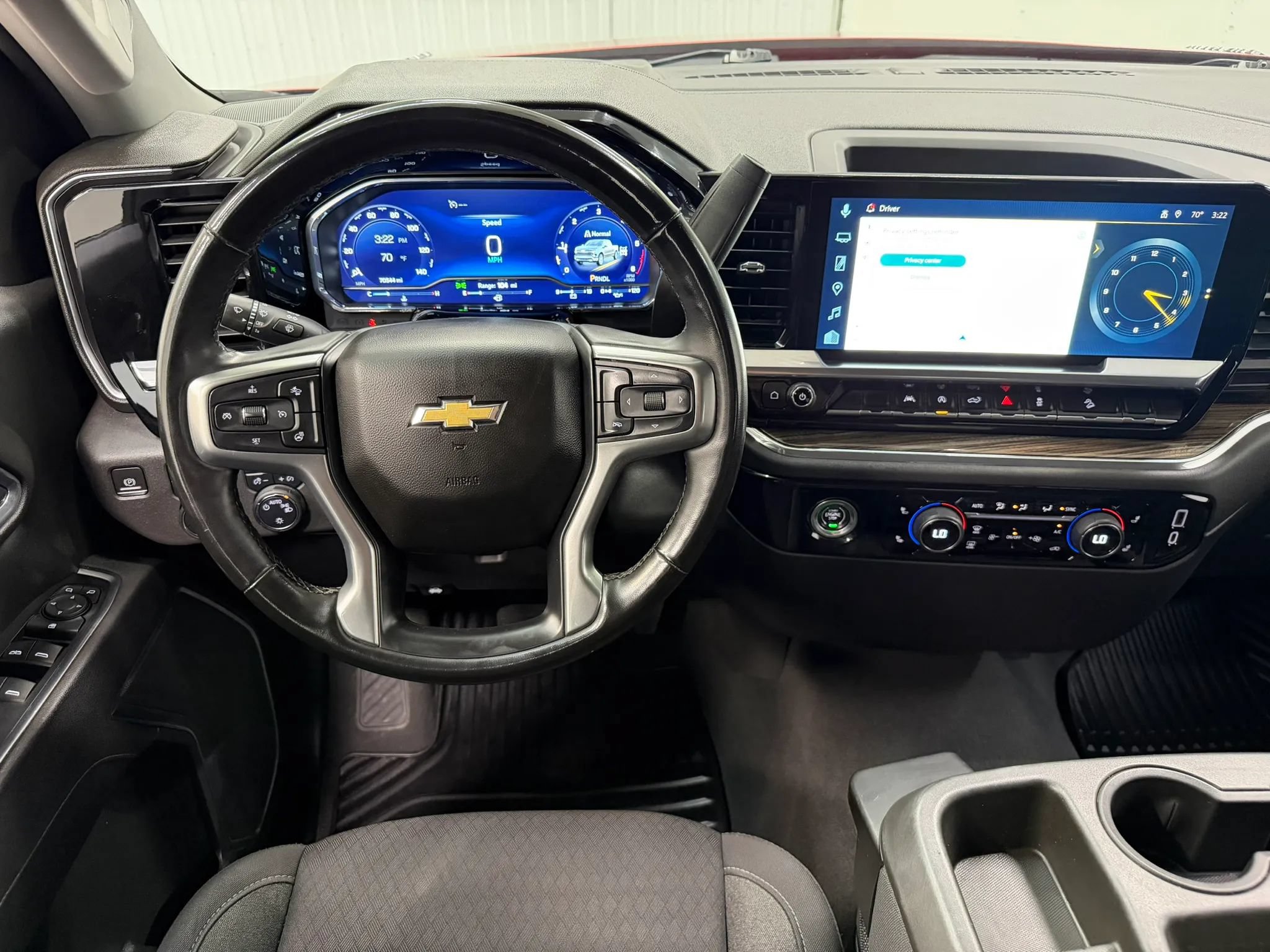 Used 2023 Chevrolet Silverado 1500 LT w/ Z71 Off-Road Package AWD/4WD image 18