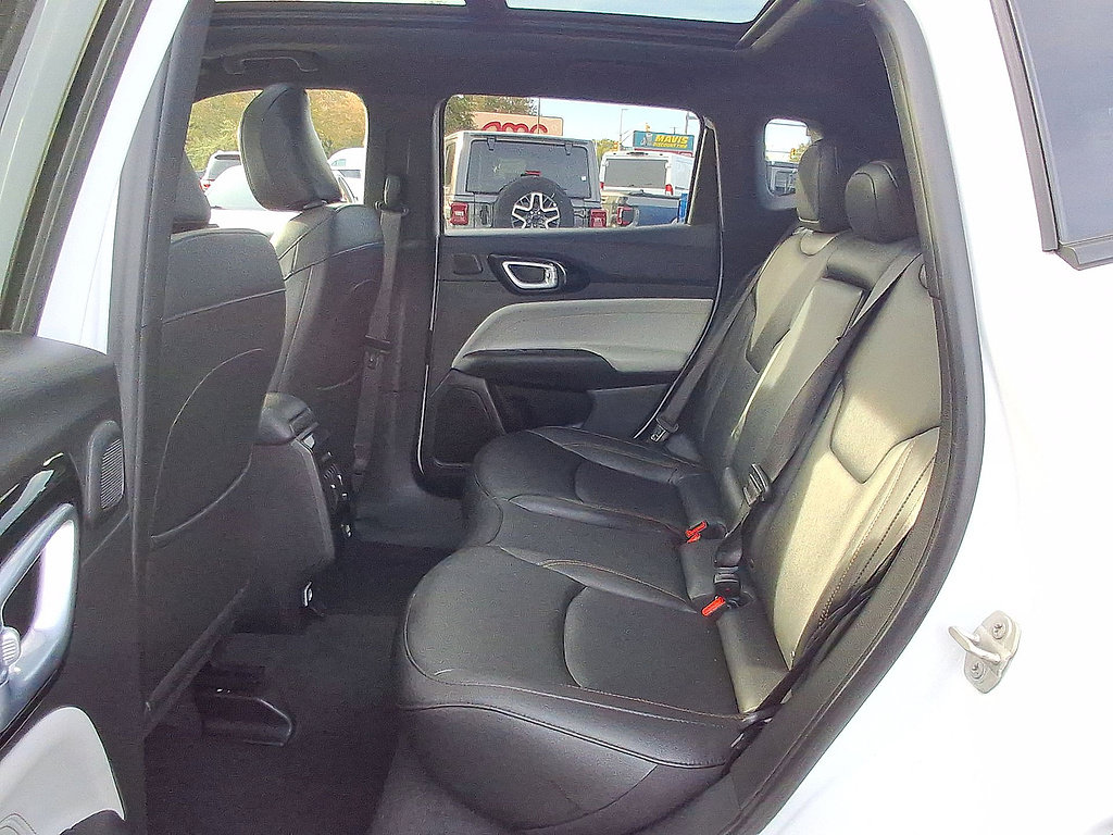 Used 2024 Jeep Compass Limited w/ Sun and Sound Group AWD/4WD image 26