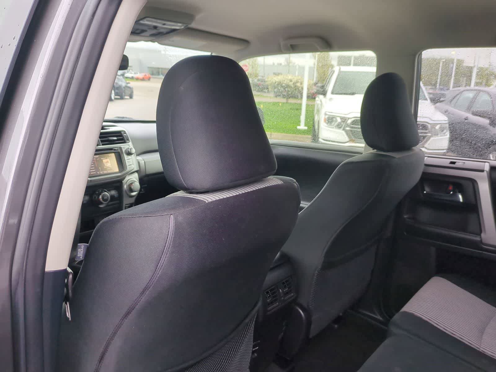 Used 2014 Toyota 4Runner SR5 AWD/4WD image 17
