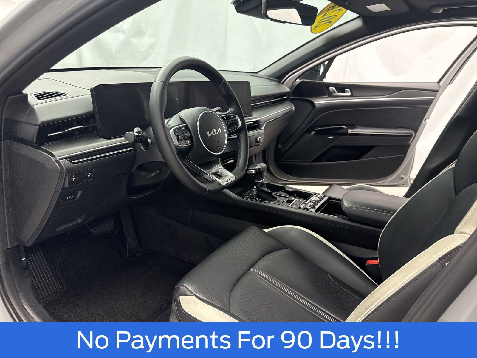 Used 2025 Kia K5 GT-Line w/ GT-Line Premium Package AWD/4WD image 11