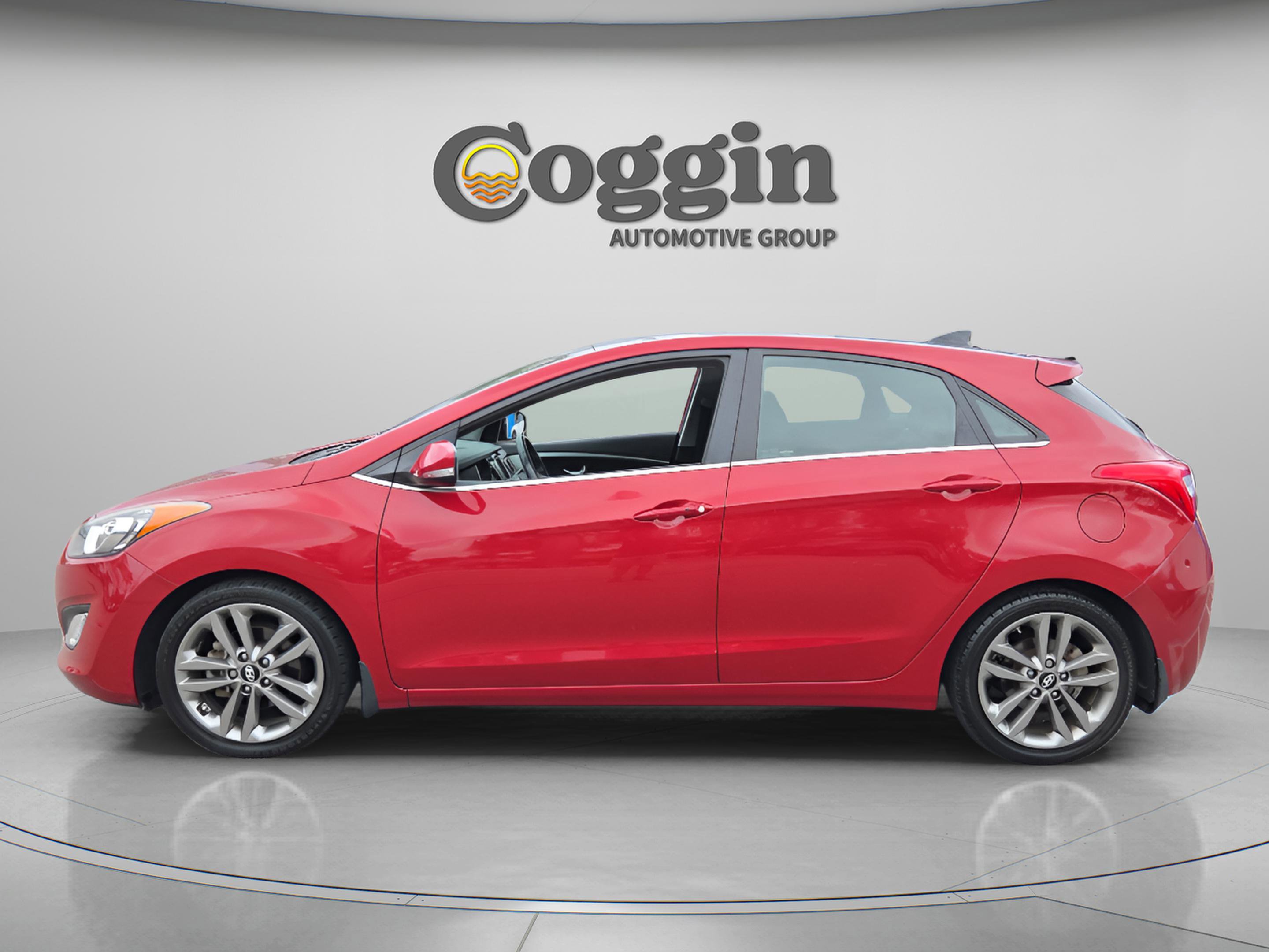 Used 2016 Hyundai Elantra GT w/ Option Group 03 FWD image 2