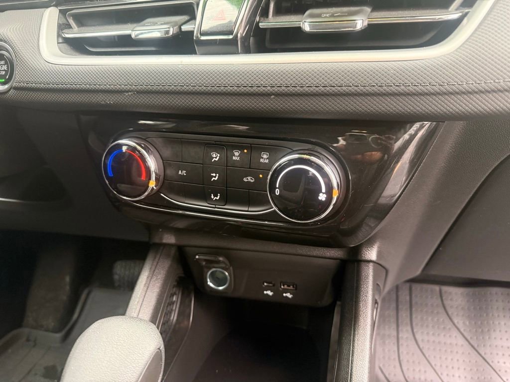 Used 2024 Chevrolet TrailBlazer LT w/ Driver Confidence Package image 21