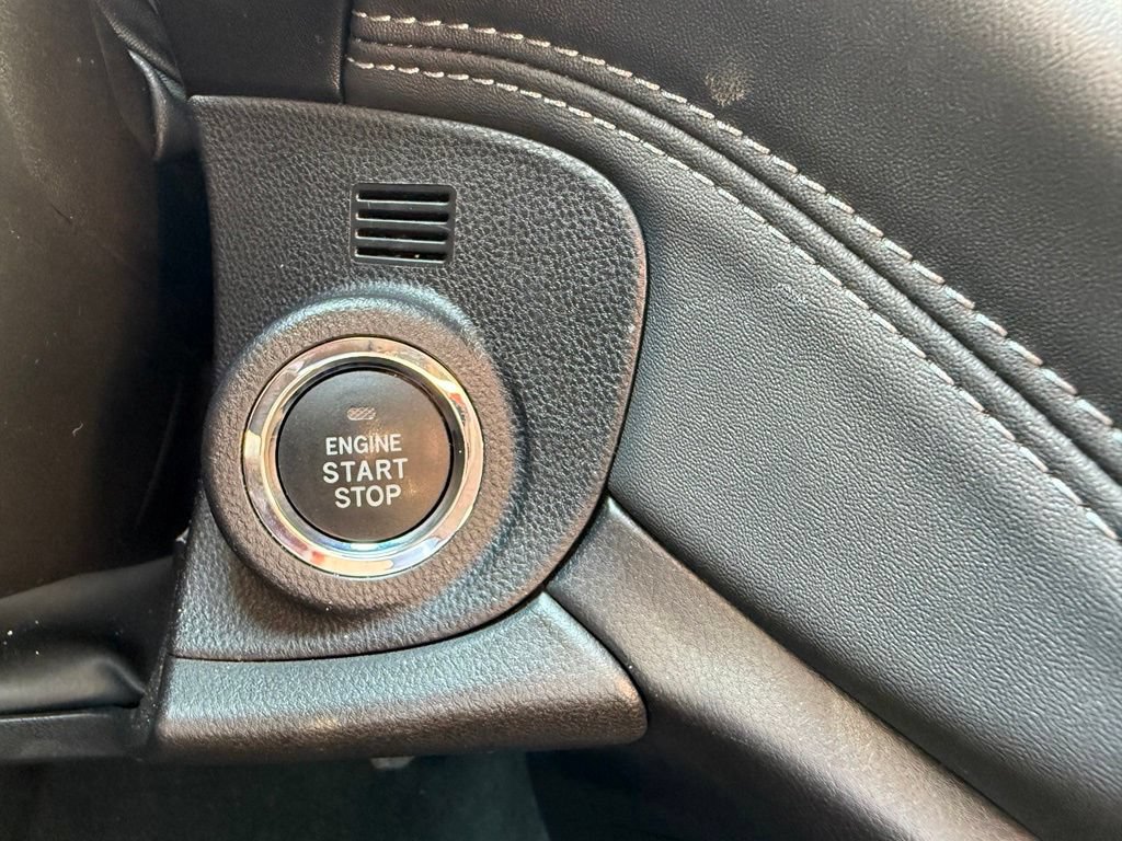 Used 2023 Subaru Outback Touring XT AWD/4WD image 15
