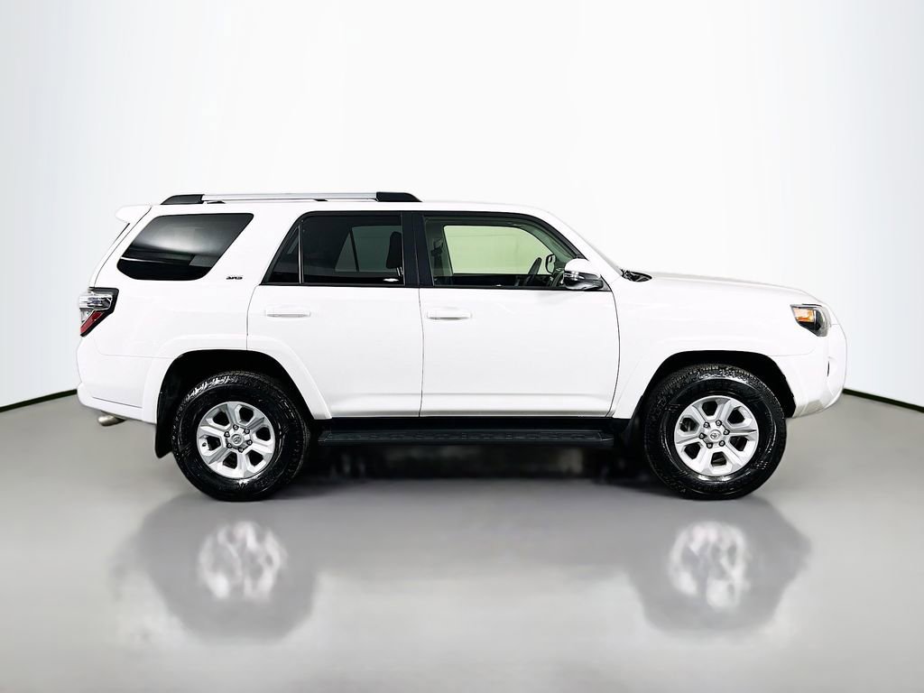 Used 2020 Toyota 4Runner SR5 Premium w/ Moonroof Package AWD/4WD image 4