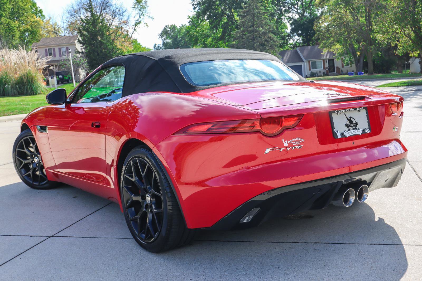 Used 2014 Jaguar F-TYPE S image 17
