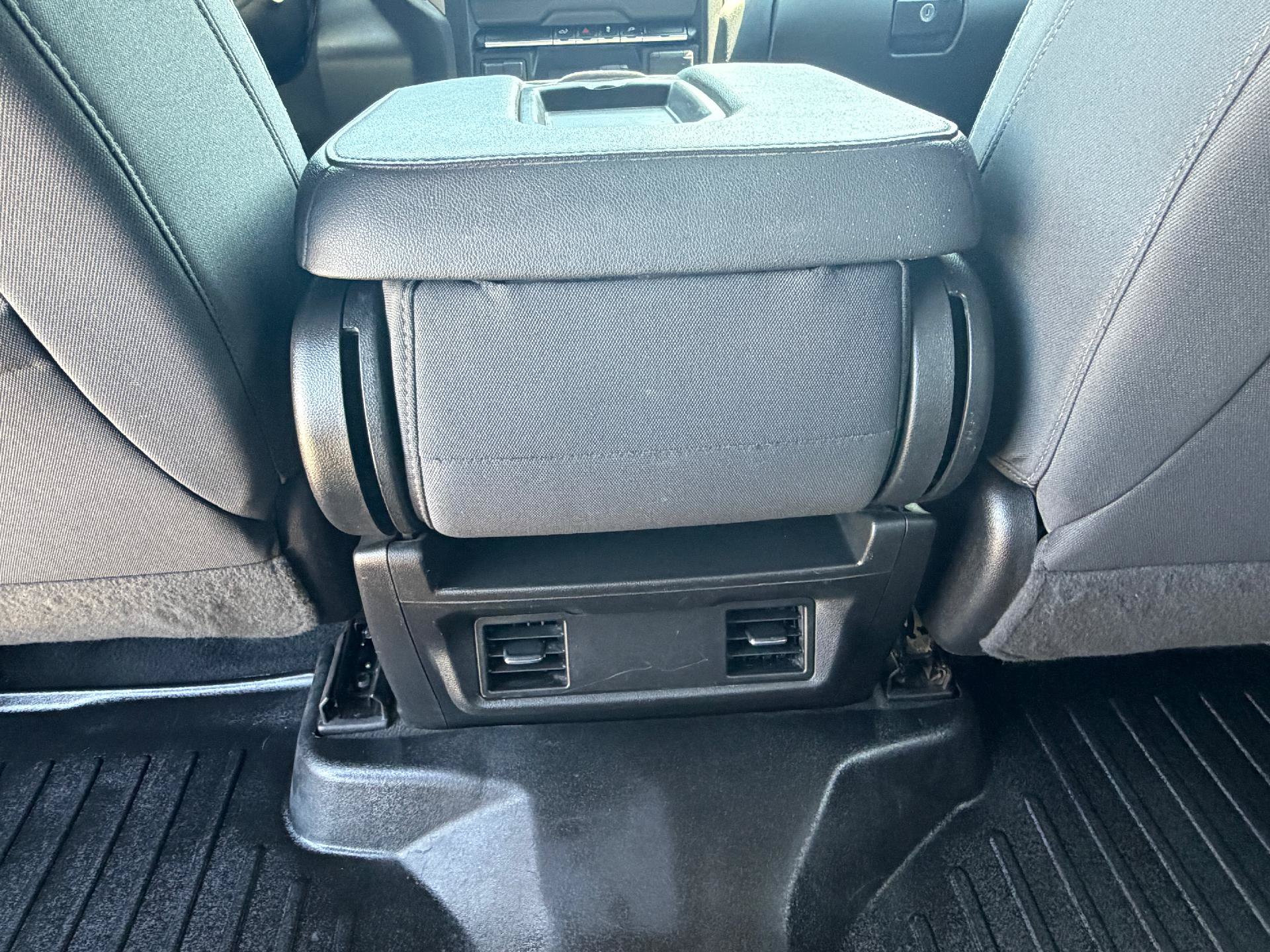 Used 2022 Chevrolet Silverado 2500 Custom w/ Custom Convenience Package AWD/4WD image 23