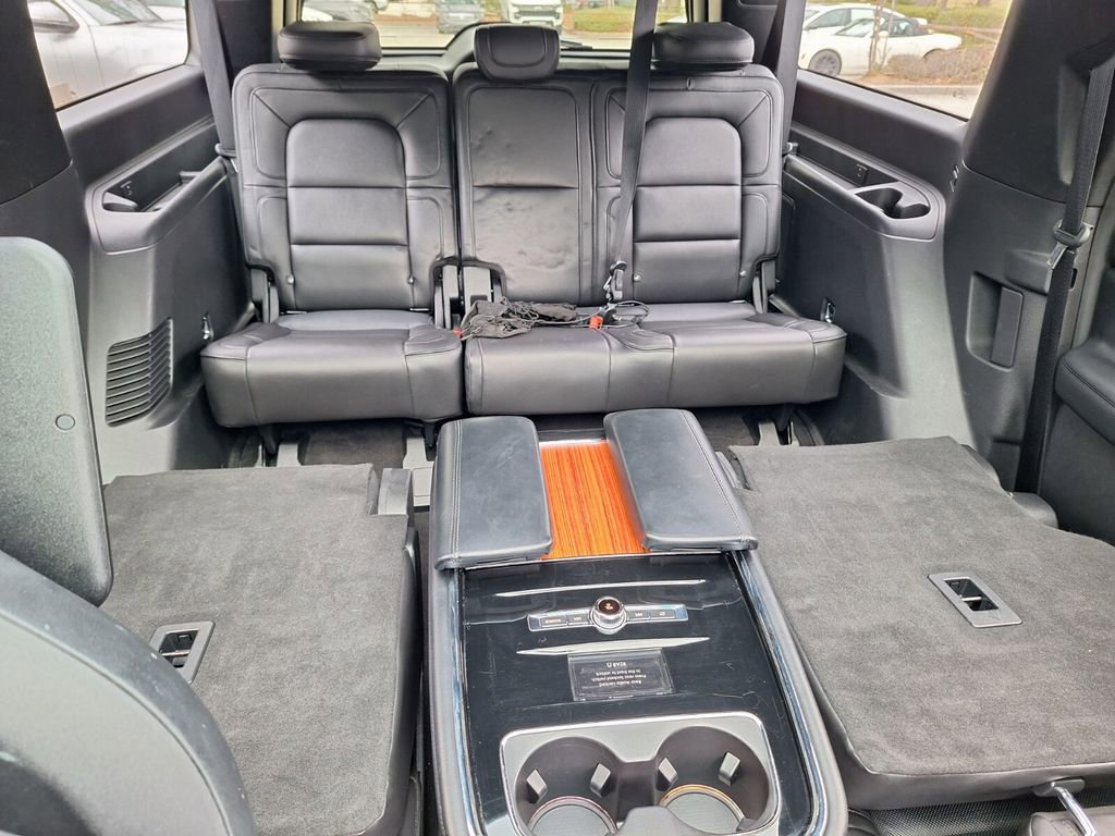 Used 2018 Lincoln Navigator L Reserve w/ Technology Package image 34