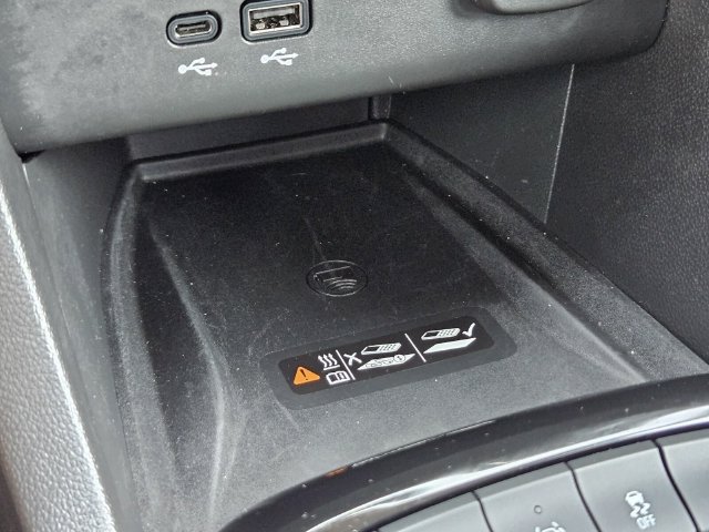 Used 2026 Buick Encore GX Sport Touring w/ Advanced Technology Package FWD image 33