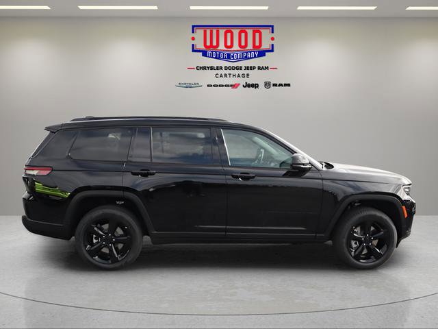New 2025 Jeep Grand Cherokee L Limited w/ Black Appearance Package image 3