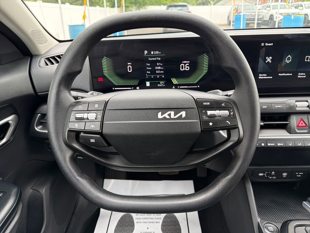 Used 2025 Kia K4 FWD image 29