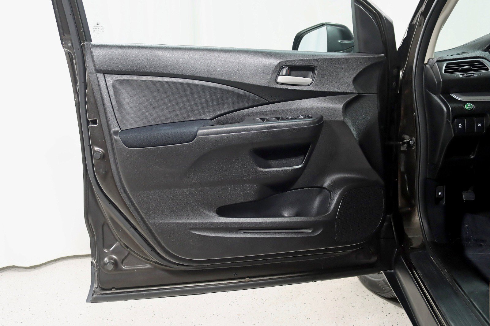 Used 2015 Honda CR-V LX image 27