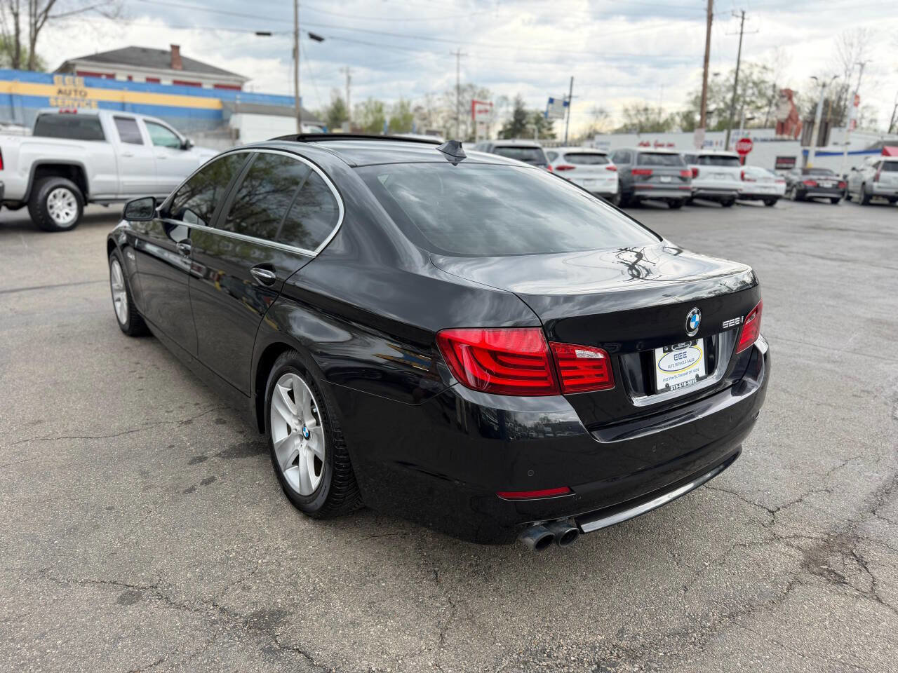 Used 2012 BMW 528i xDrive Sedan AWD/4WD image 6