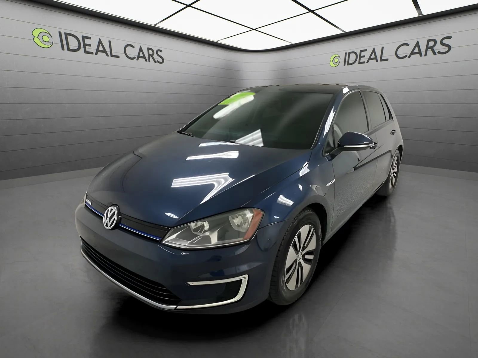 Used 2016 Volkswagen e-Golf SE w/ DC Fast Charging Package