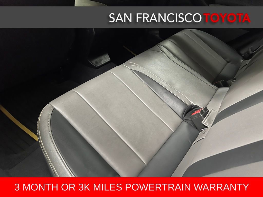 Used 2021 Subaru Crosstrek 2.5i Sport w/ Moonroof Package image 16