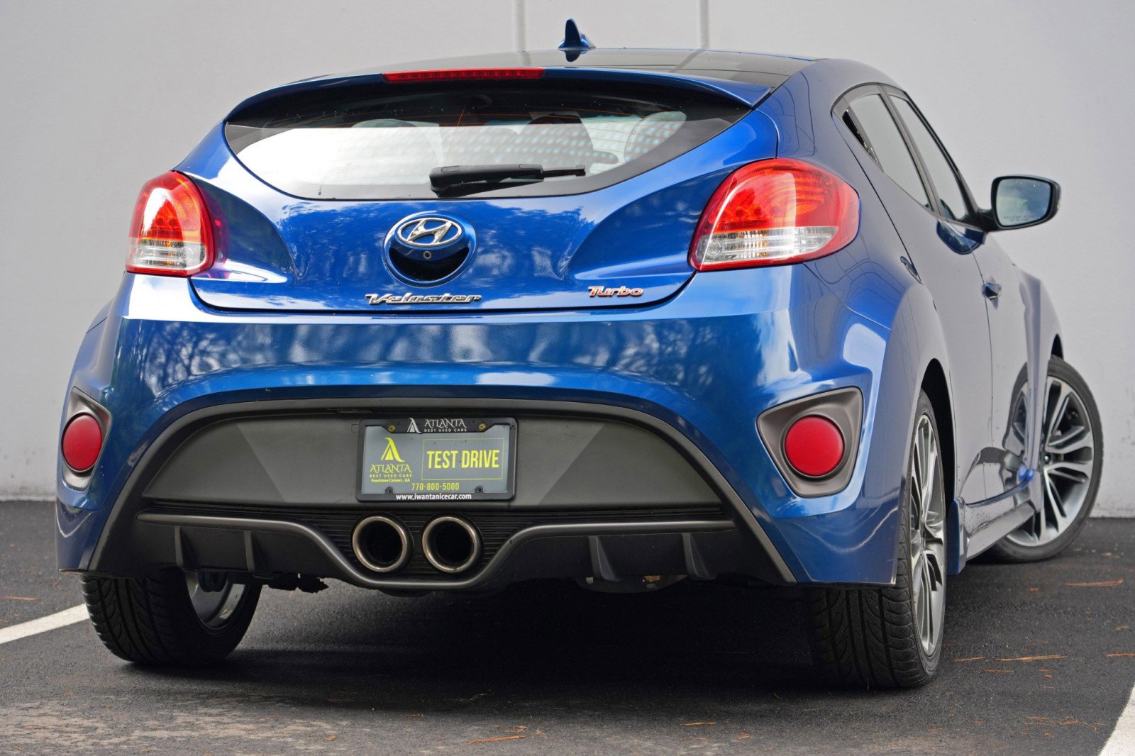 Used 2016 Hyundai Veloster Turbo FWD image 4
