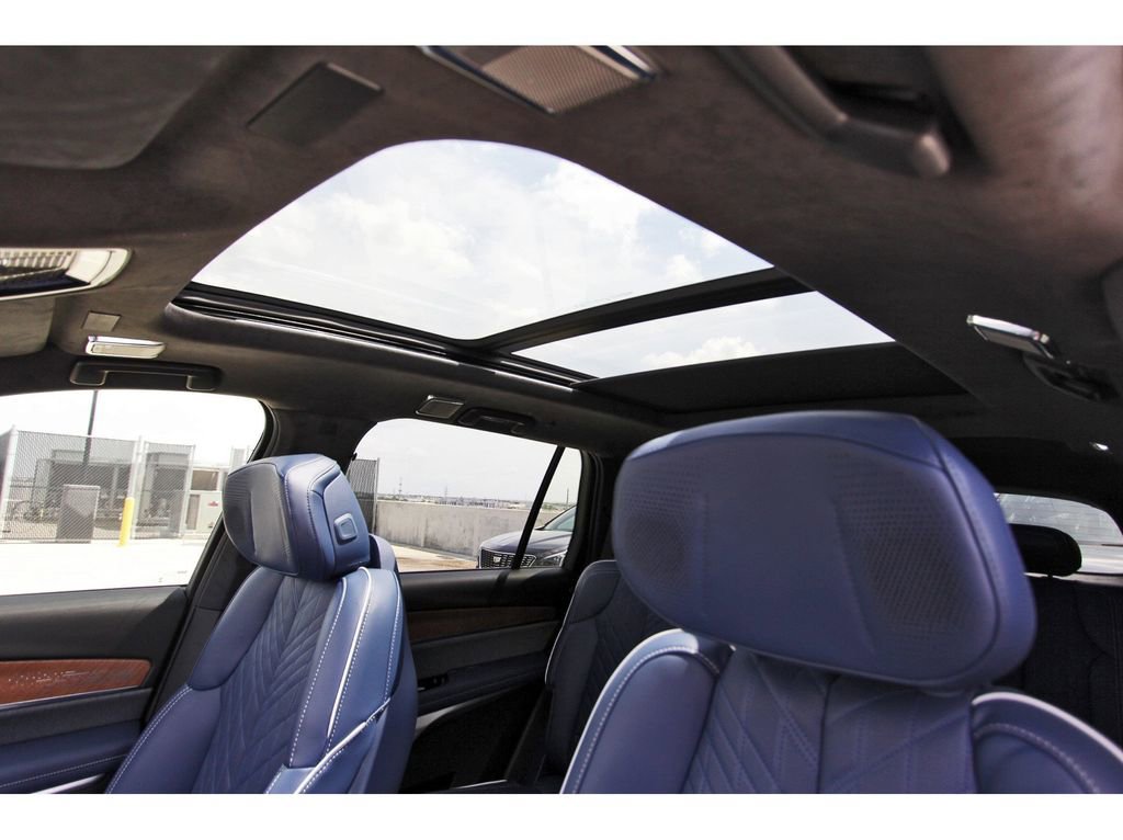 New 2026 Cadillac Vistiq Premium Luxury image 23