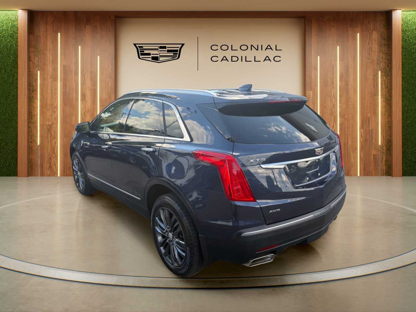 Used 2018 Cadillac XT5 Premium Luxury AWD/4WD image 3