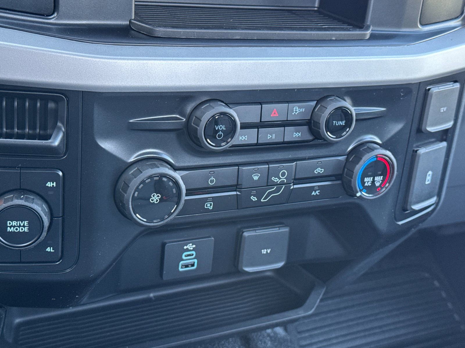 New 2026 Ford F350 XL w/ XL Off-Road Package image 19