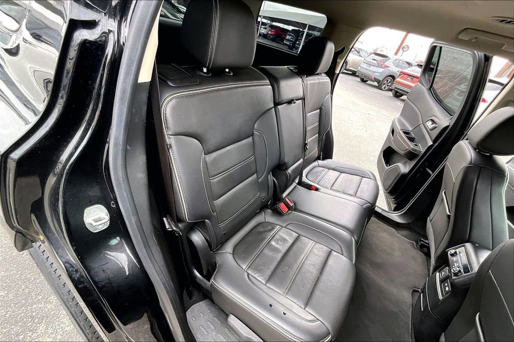 Used 2023 GMC Acadia Denali image 37