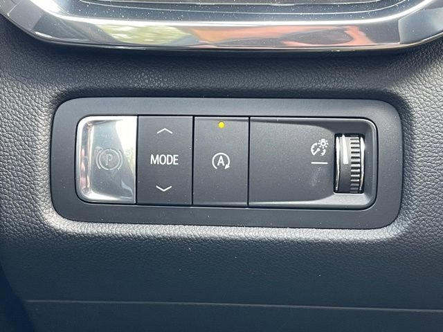 New 2026 GMC Acadia Elevation FWD image 17