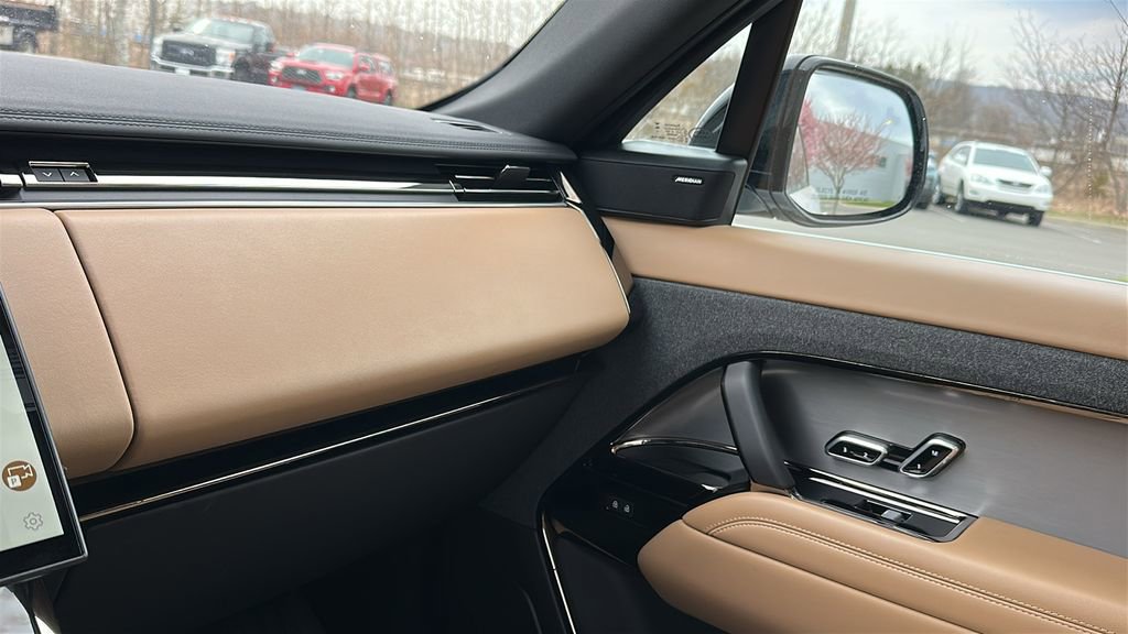 Certified 2023 Land Rover Range Rover Sport SE image 17