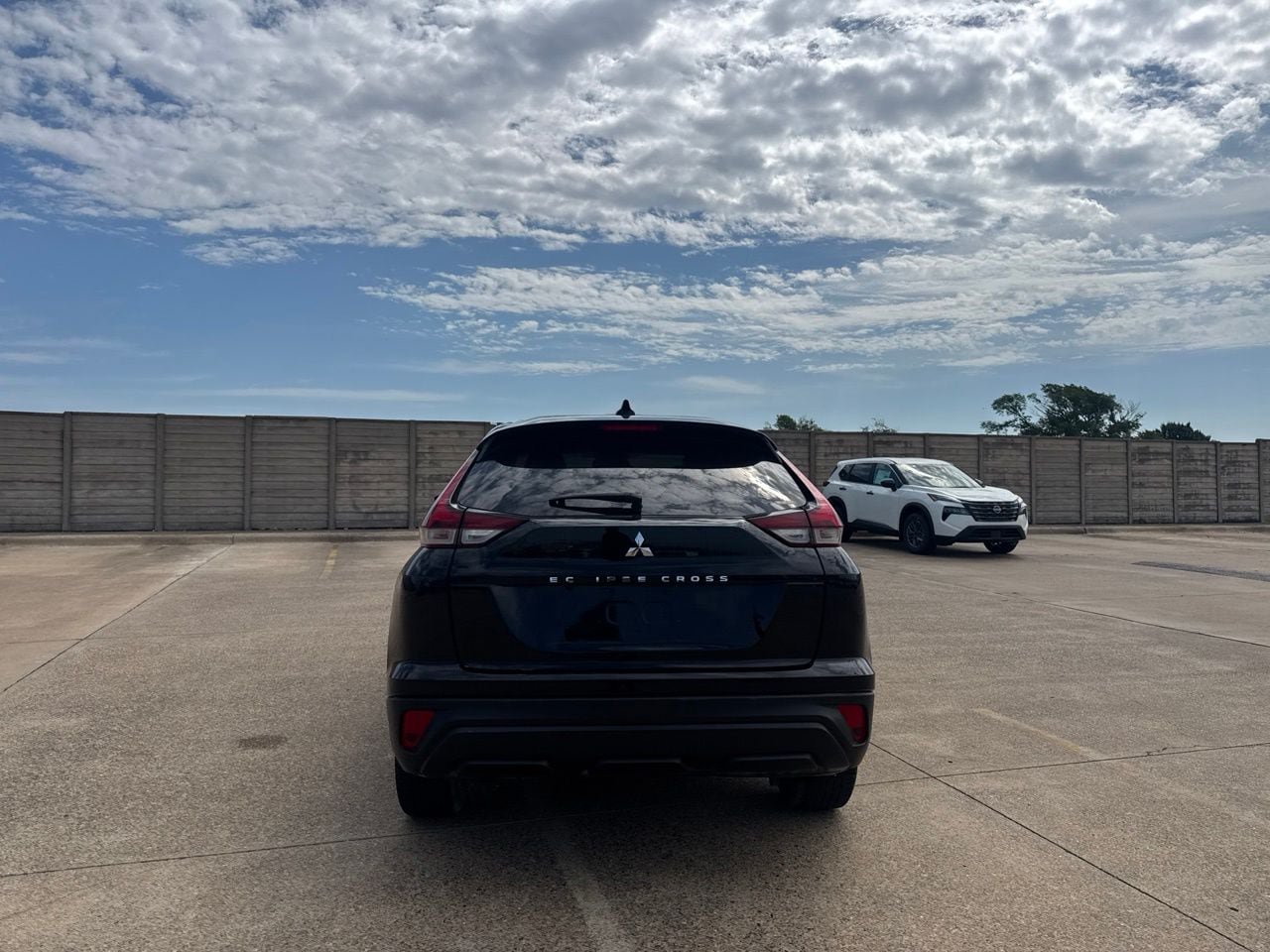 Used 2023 Mitsubishi Eclipse Cross LE AWD/4WD image 17