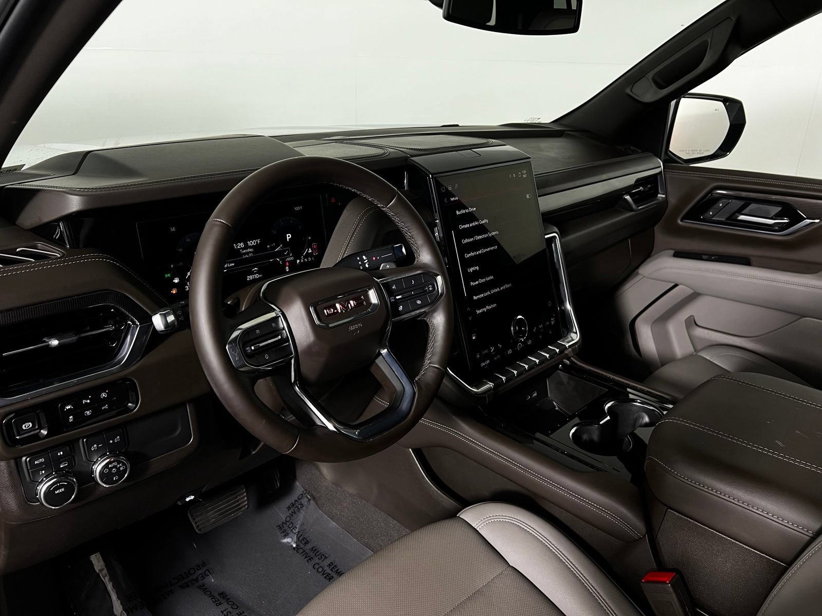 Used 2025 GMC Yukon Elevation AWD/4WD image 12