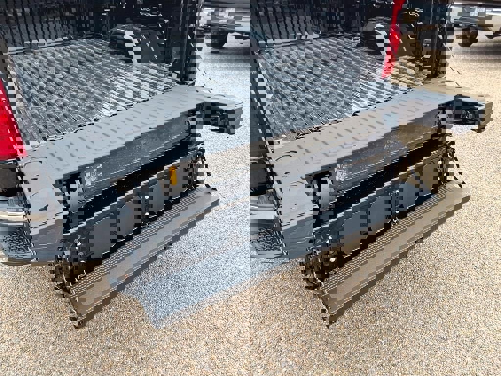 New 2026 Chevrolet Silverado 2500 LT w/ Leather Package image 15