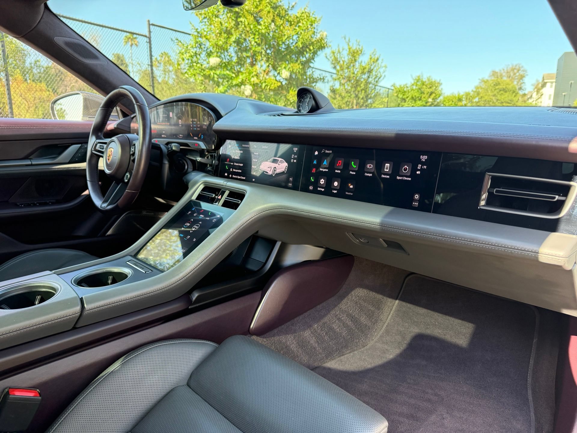 Certified 2022 Porsche Taycan Turbo S AWD/4WD image 27