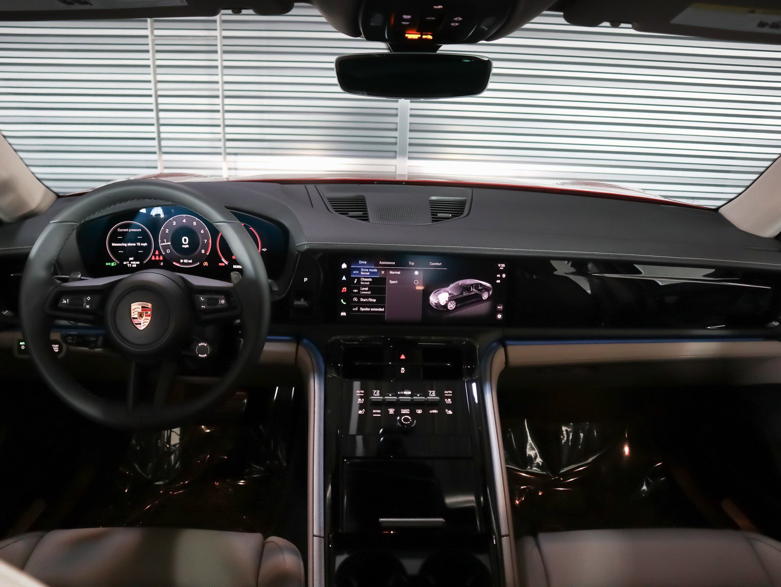 Used 2025 Porsche Panamera 4 image 14