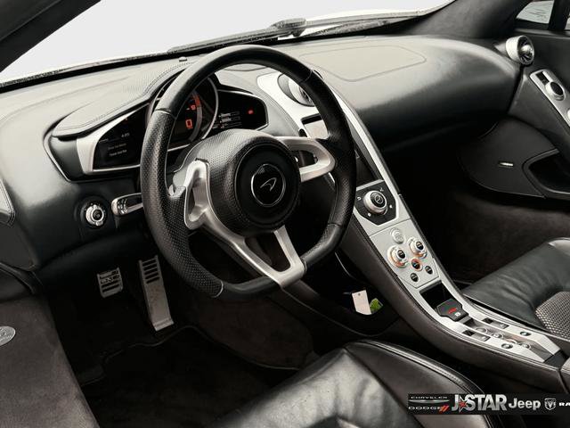 Used 2015 McLaren 650S Spider image 31