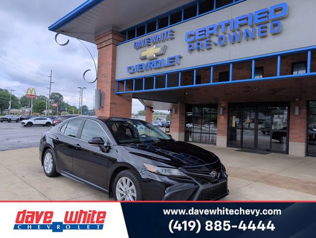 Used 2024 Toyota Camry SE FWD image 1
