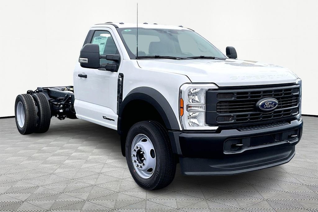 New 2025 Ford F550 2WD Regular Cab Super Duty image 1