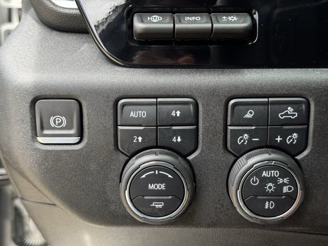 Used 2023 Chevrolet Silverado 1500 LTZ w/ Technology Package AWD/4WD image 23