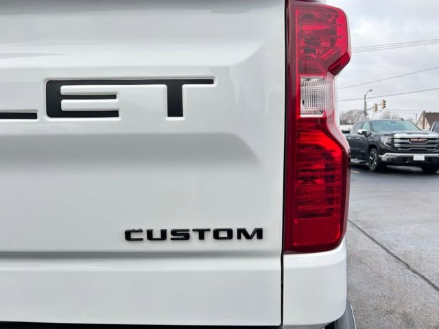 Certified 2024 Chevrolet Silverado 1500 Custom w/ LPO, Dark Essentials Package image 10