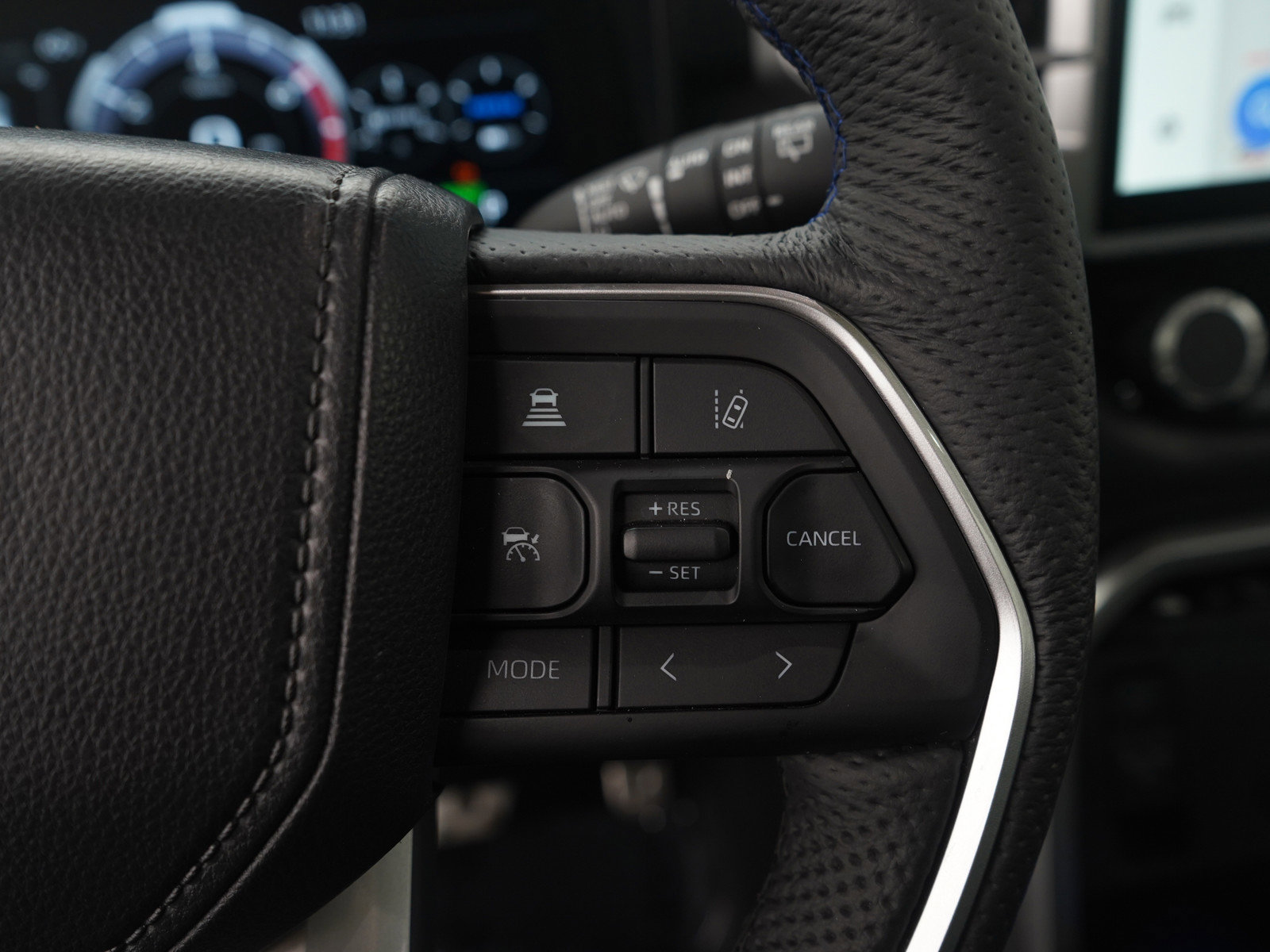 Used 2025 Toyota Sequoia Platinum image 33