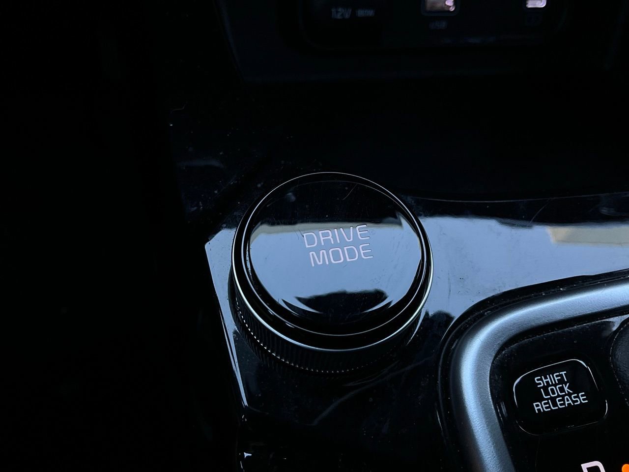 Used 2025 Kia Seltos S image 25