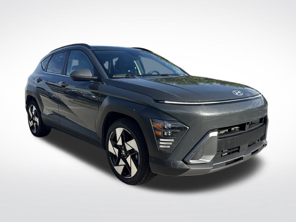 Used 2024 Hyundai Kona Limited FWD image 2